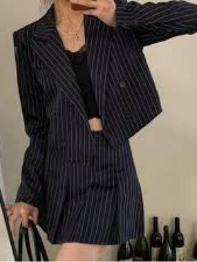 Cropped Pinstripe Blazer Jacket - Black
